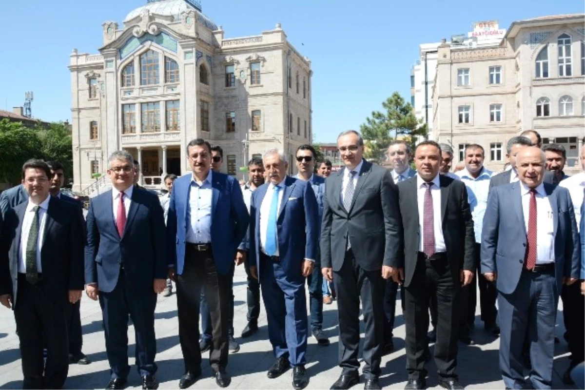 Bakan Tüfenkci: "Tarih, Altın Harflerle Bu Direnişi Yazacak"