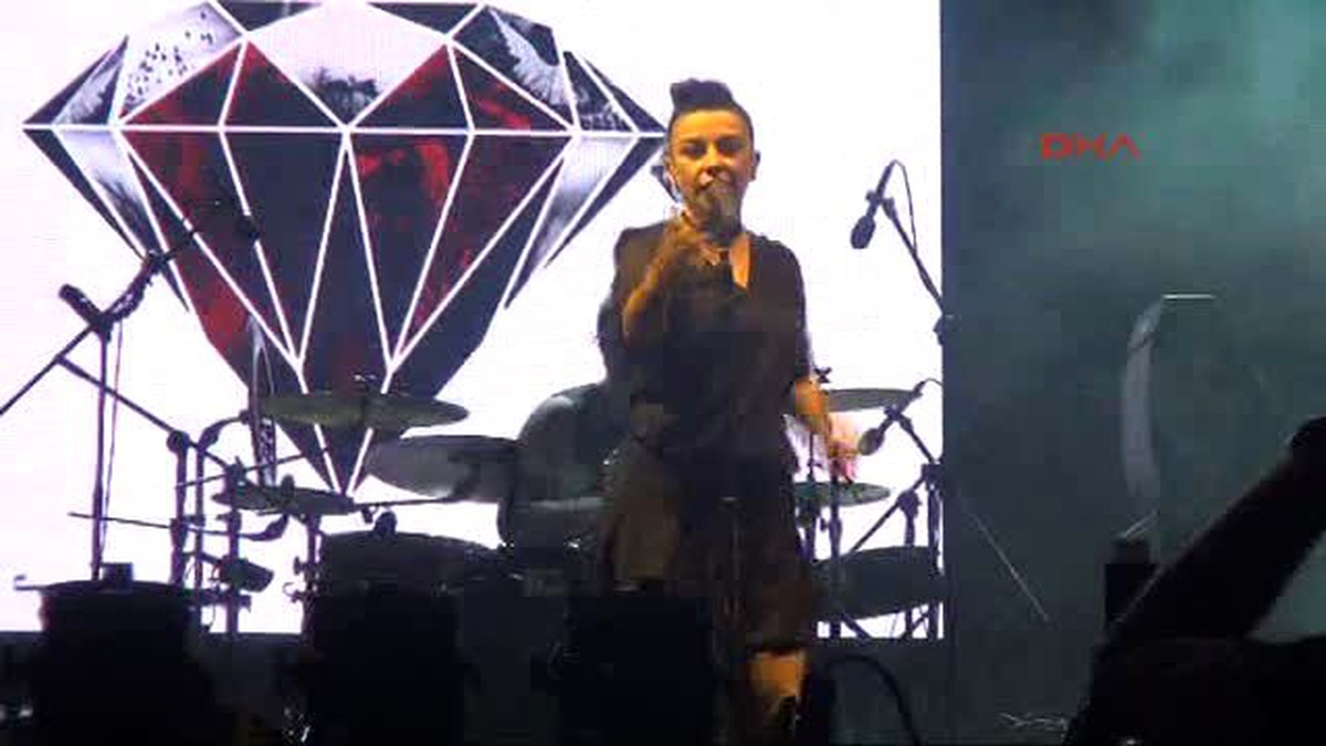 Balıkesir Zeytinli Rock Festivali\'nde 4\'üncü Gün Coşkusu