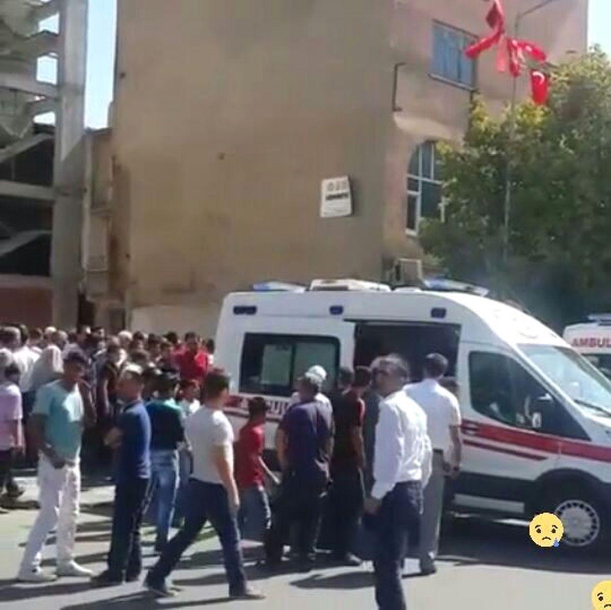 Bingöl\'de İnşaat İskelesi Çöktü: 5 Yaralı