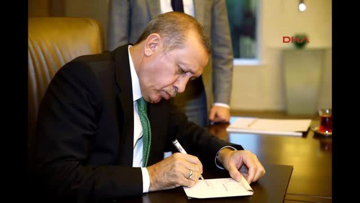 Cumhurbaşkanı Erdoğan, Kurban Vekaletlerini Kızılay\'a Verdi