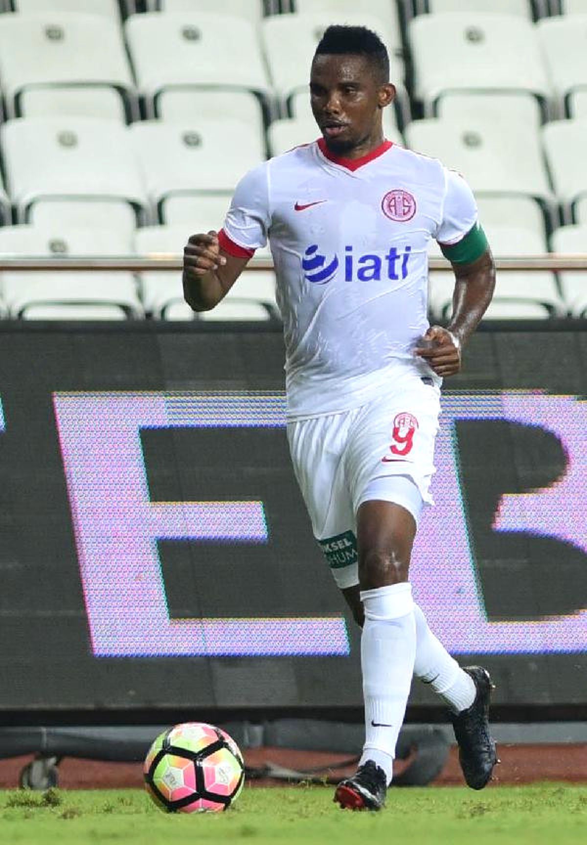 Eto\'o, Antalyaspor\'da İlki Yaşadı