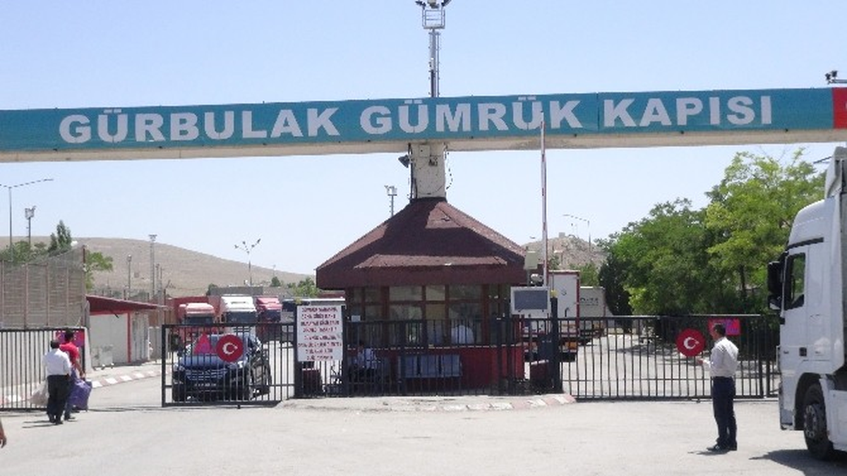 Gürbulak Sınır Kapısı\'nda Tır Kuyruğu