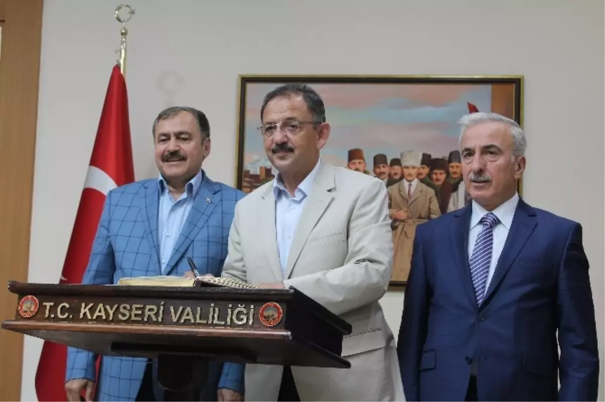 Kayseri\'de 142 Milyon TL\'lik Toplu Açılış ve Temel Atma Töreni Yapıldı