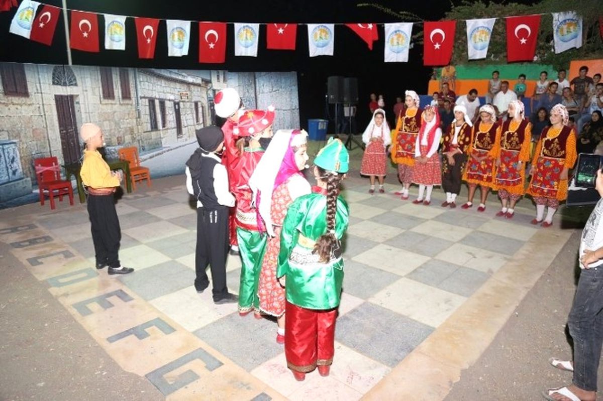 Mutlu Çocuklar Mutlu Mezitli\' Final Gösterisi Düzenlendi