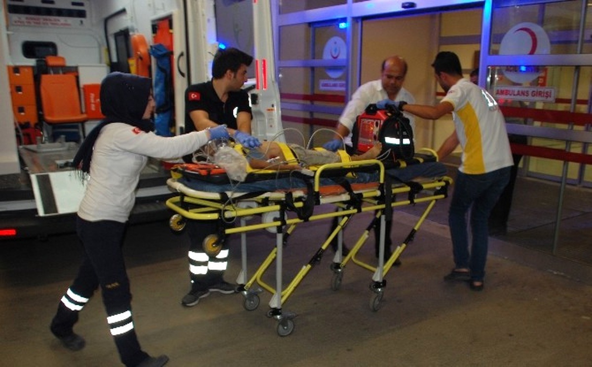Otomobilin Çarptığı Çocuk Hayatını Kaybetti