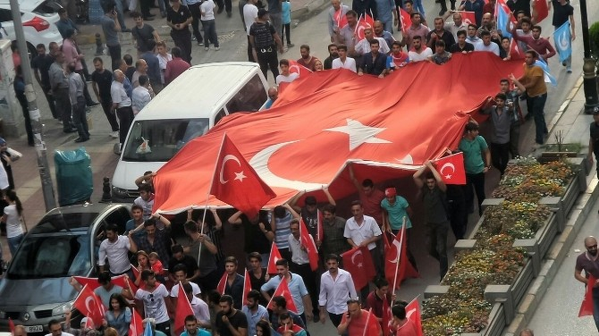 Van\'da Teröre Tepki ve Kardeşlik Çağrısı