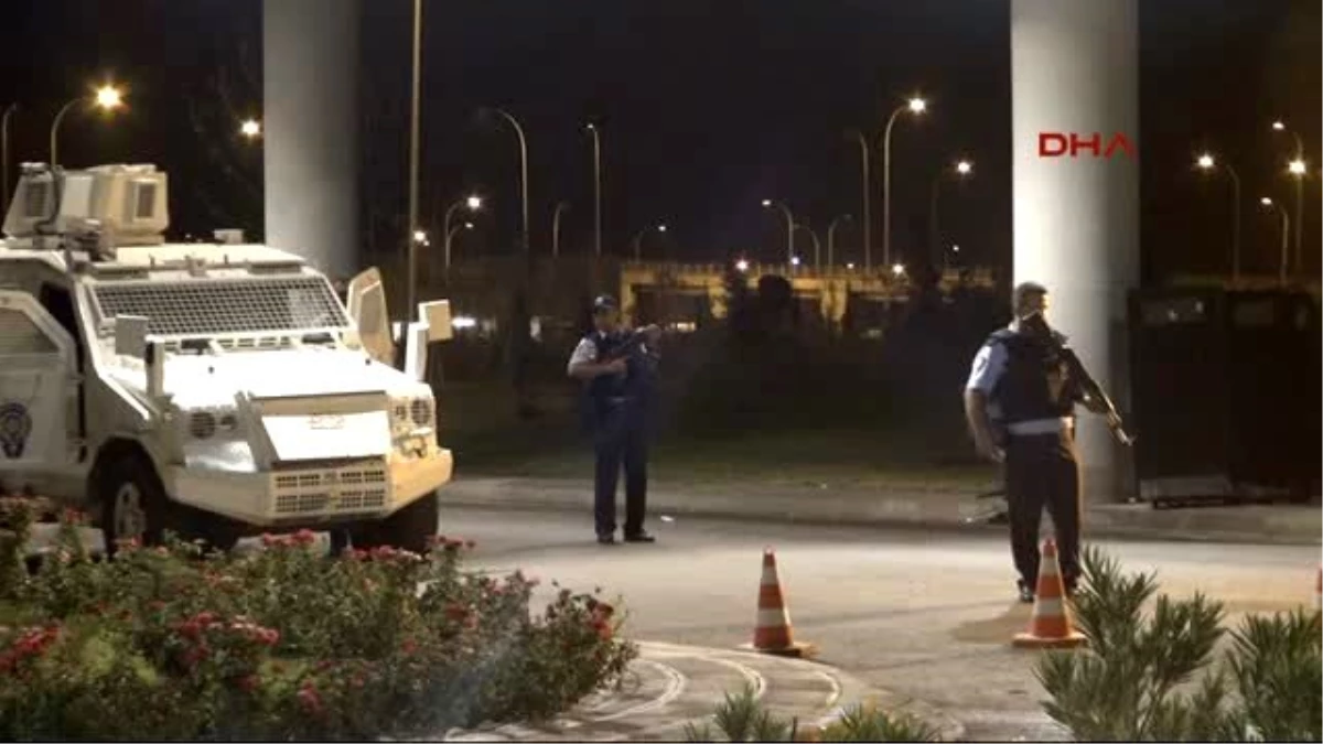 PKK\'lı Teröristler, Diyarbakır Havalimanı\'nda Polise Roketatarlı Saldırı Düzenledi