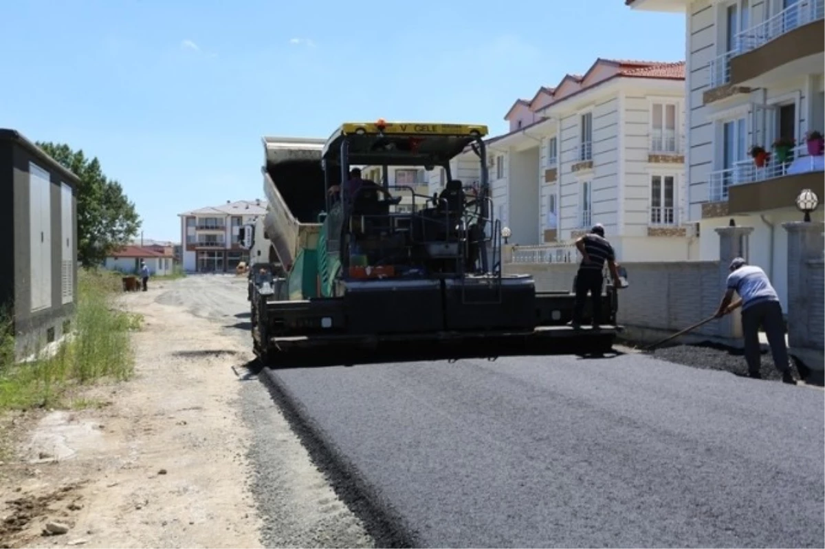 Serdivan Belediyesi Cadde ve Sokakları Yenilemeye Devam Ediyor