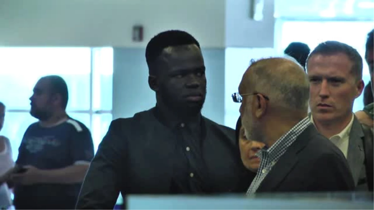 Tiote, Galatasaray İçin Türkiye\'ye Geldi