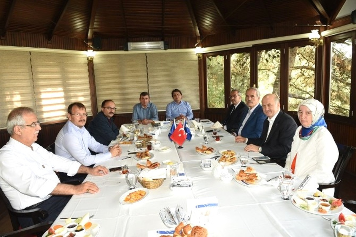 Torun: "Türkiye\'yi Bölmeye Çalışanlara En Güzel Cevap Hedeflerimizi Gerçekleştirmek Olacaktır"