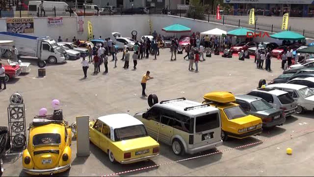 Van?da Modifiyeli Araba Fuarı Açıldı