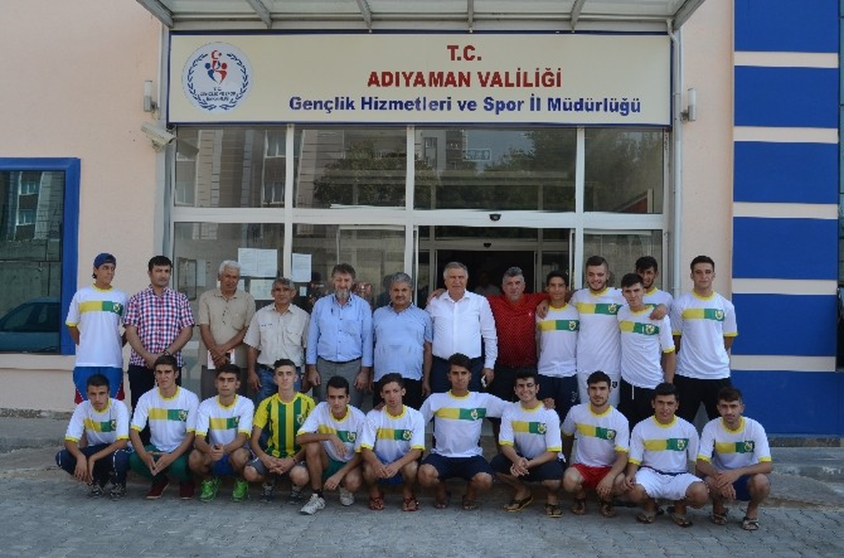 Adıyamanlı Genç Futbolcular Galatasaray ile Sahaya Çıkıyor