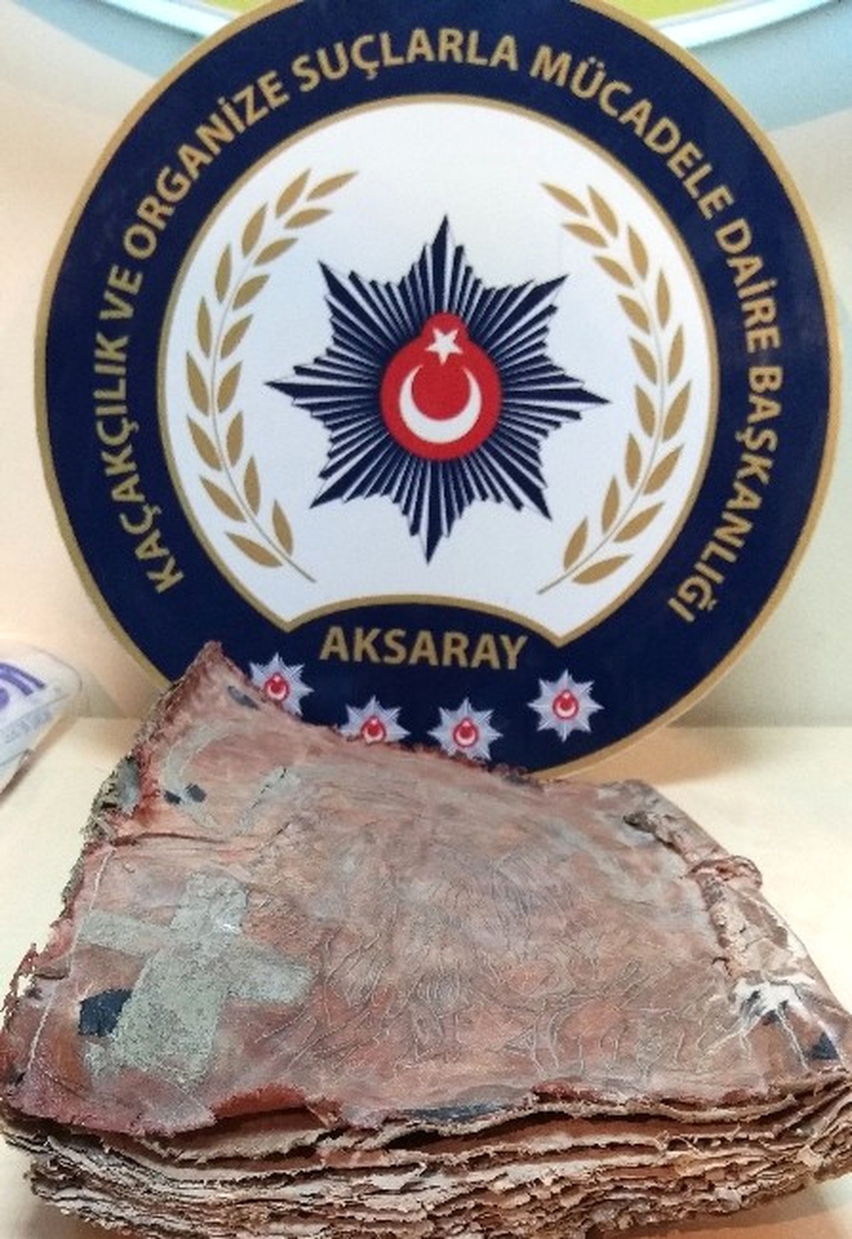 Aksaray\'da El Yazması Tarihi İncil Ele Geçirildi
