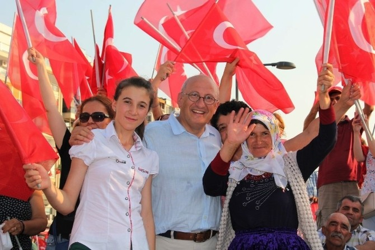 CHP Eskişehir Milletvekili Utku Çakırözer\'den, Zafer Bayramı Mesajı