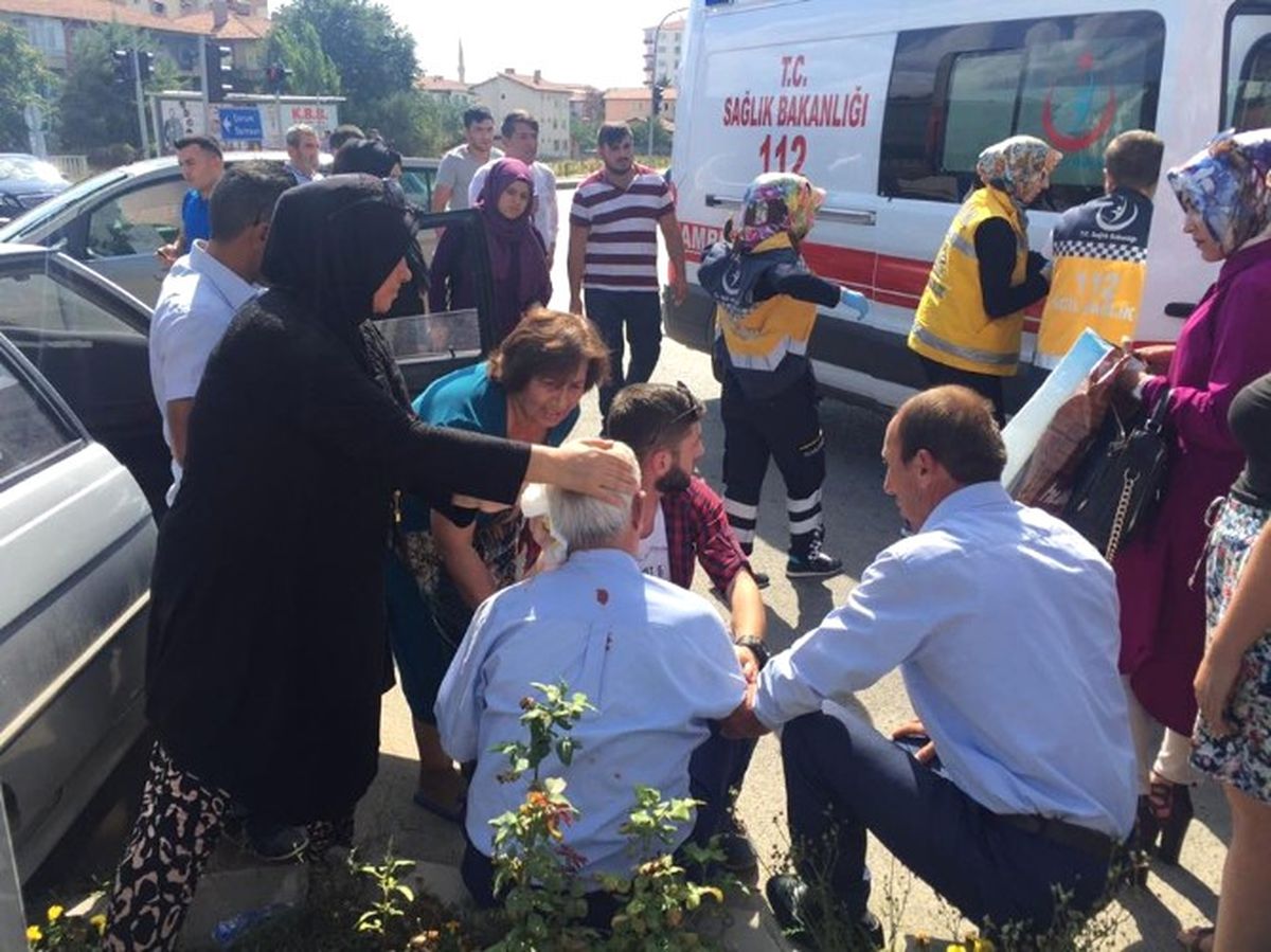Çorum\'da Trafik Kazası: 1 Yaralı