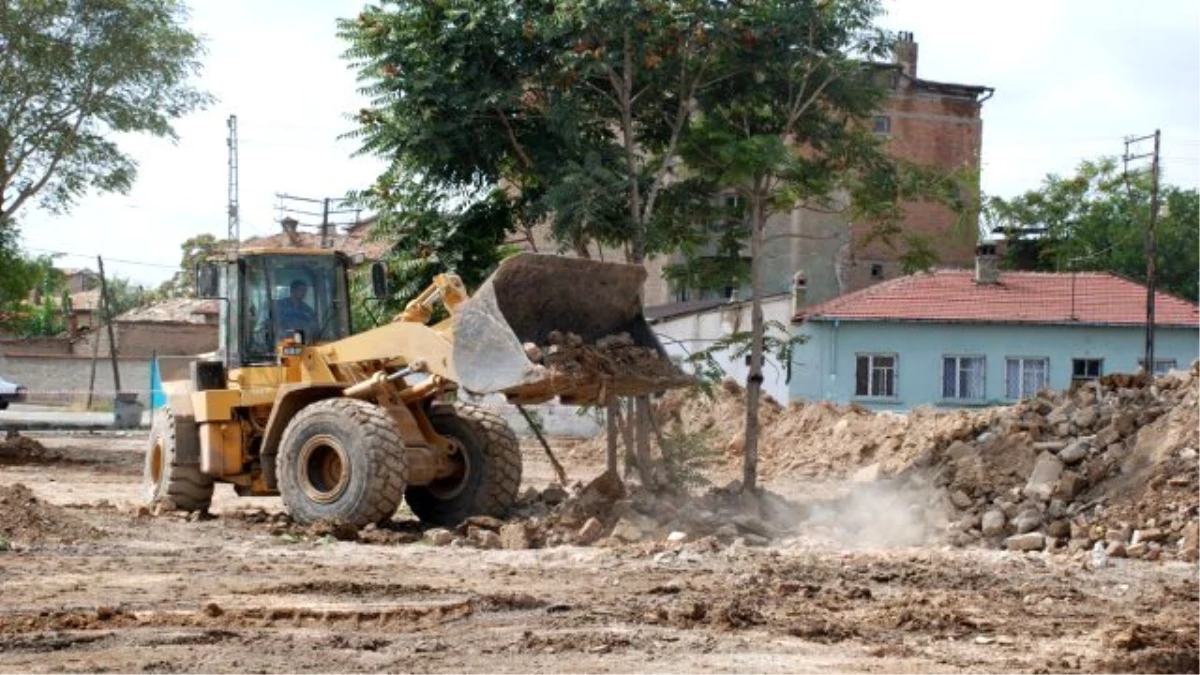 Derebucak\'ta Üstyapı Çalışmaları