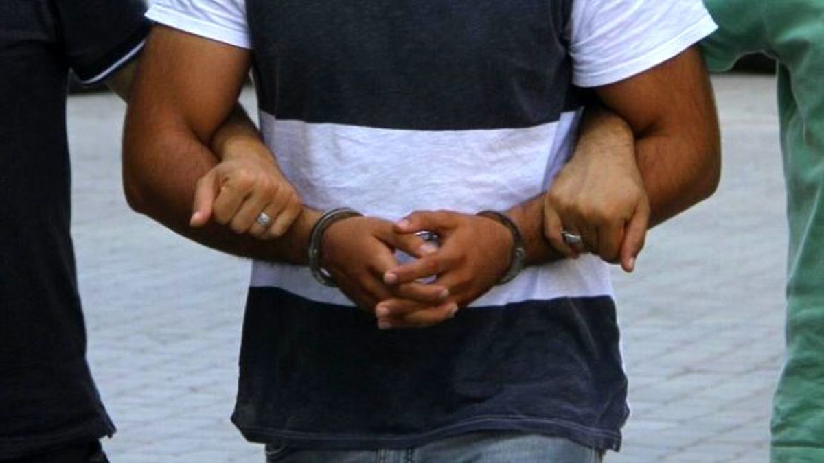 Devrimci Gençlik İnisiyatifi Üyesi 12 Kişi Tutuklandı