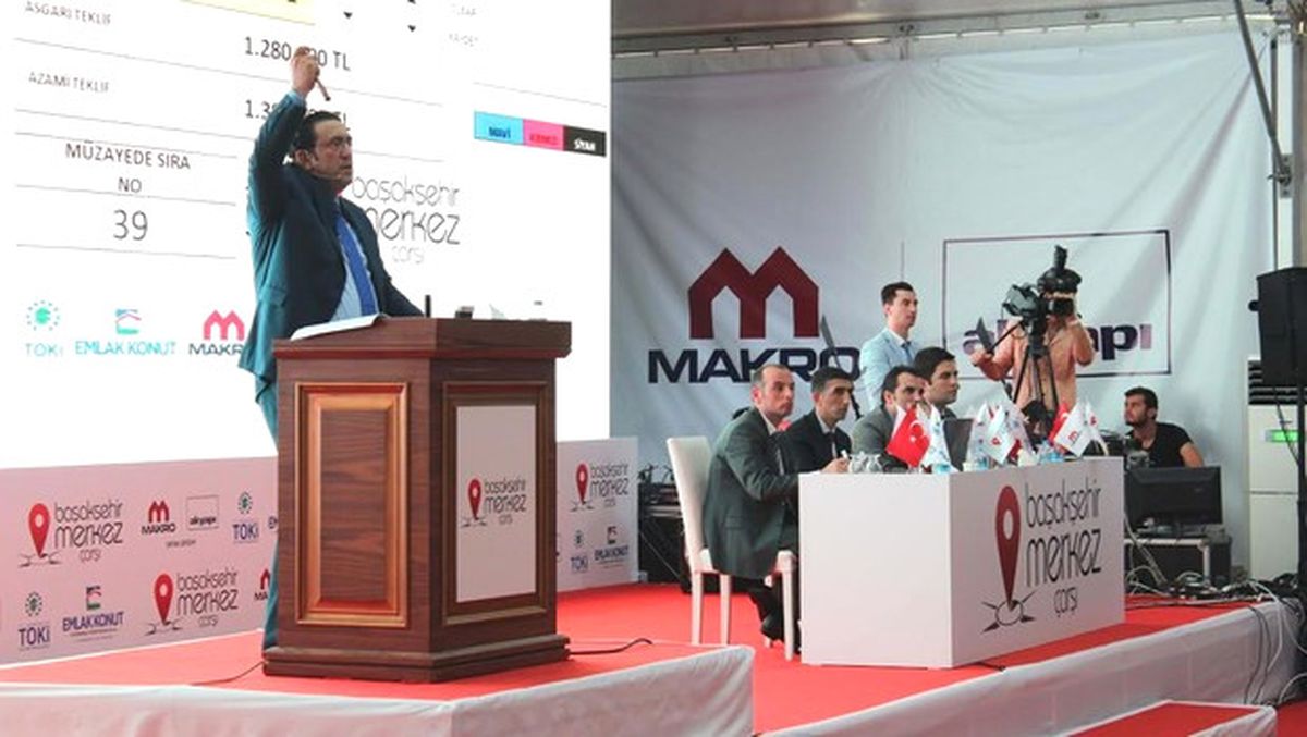 Dükkanlar Kapış Kapış Satıldı!