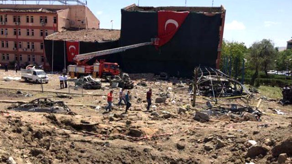Elazığ\'daki Terör Saldırısıyla İlgili 6 Kişi Daha Gözaltında