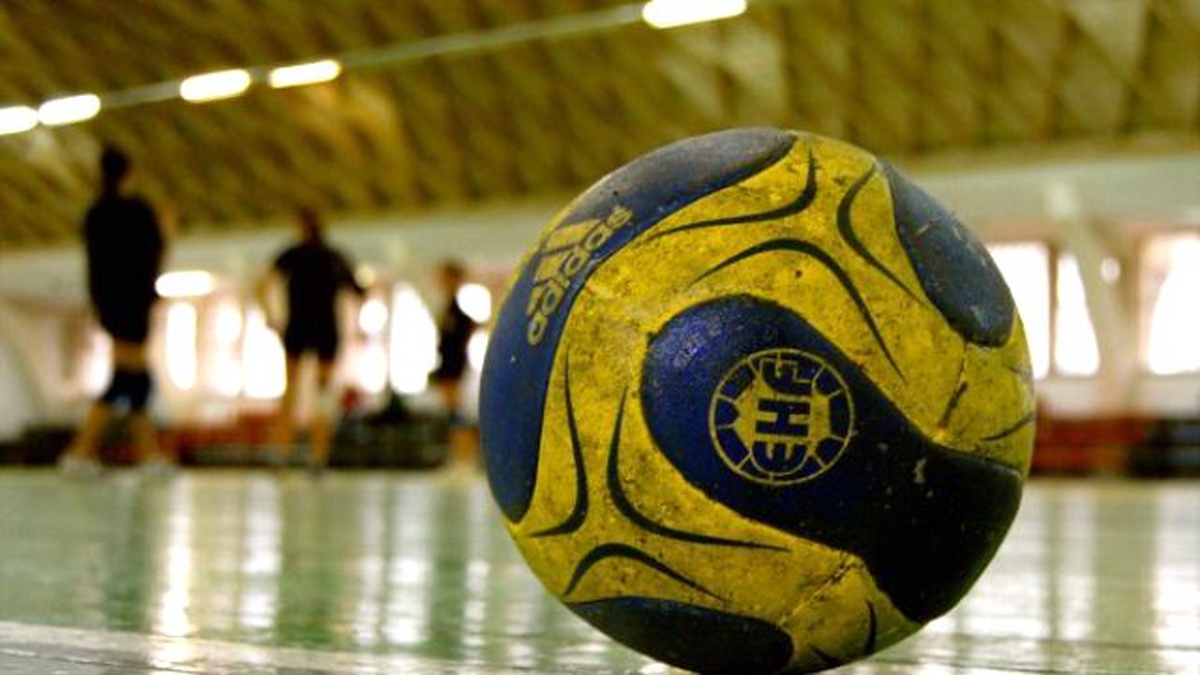 Eskişehir Hentbol\'da Tur Sevinci