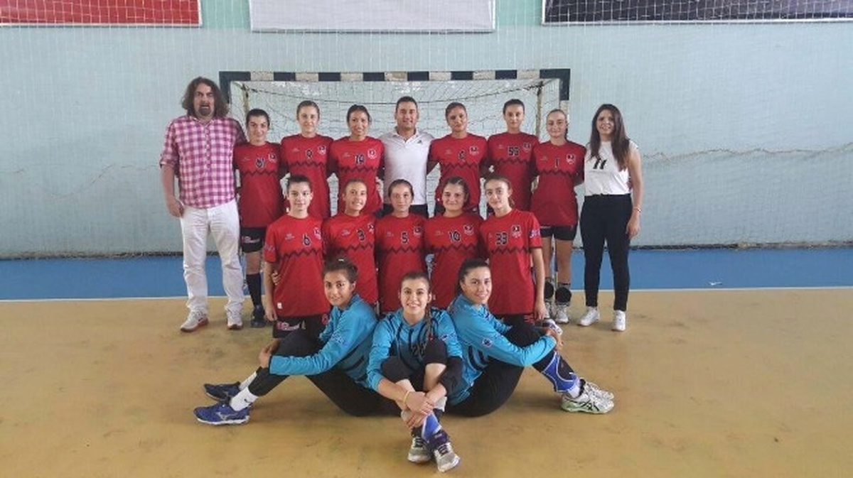 Eskişehir Hentbol Takımı Türkiye Kupasında Bir Üst Tura Yükseldi