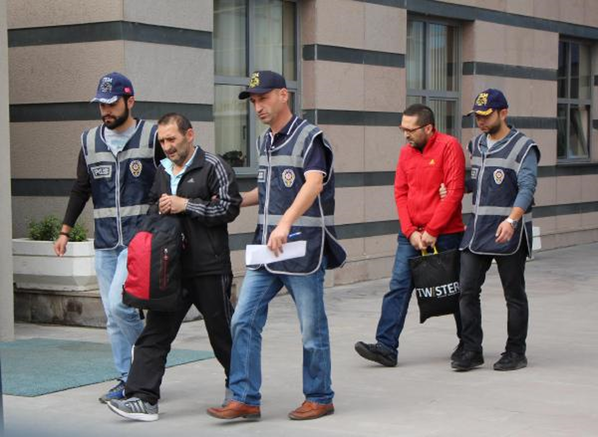 Fetö\'den Tutuklanan Zabıt Katibinin Eşi ve Çocuğu da Gözaltında