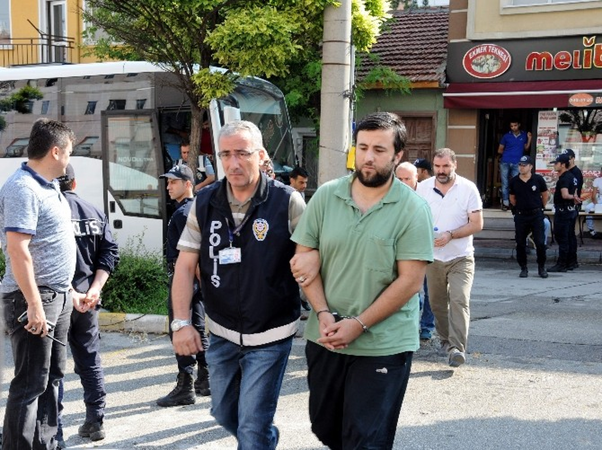 Fetö Operasyonunda 23 Kişi Adliyeye Sevk Edildi