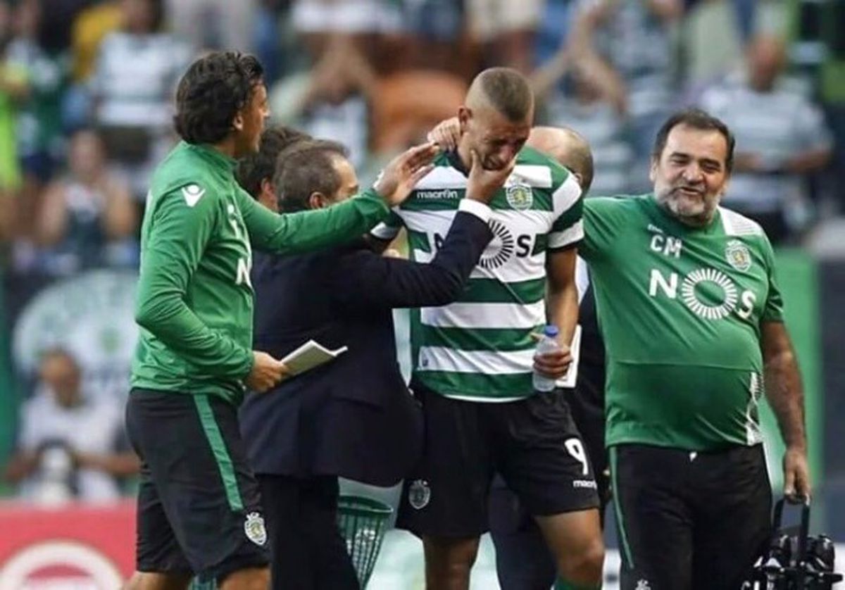 Göz Yaşlarıyla Sporting\'e Veda Etti!