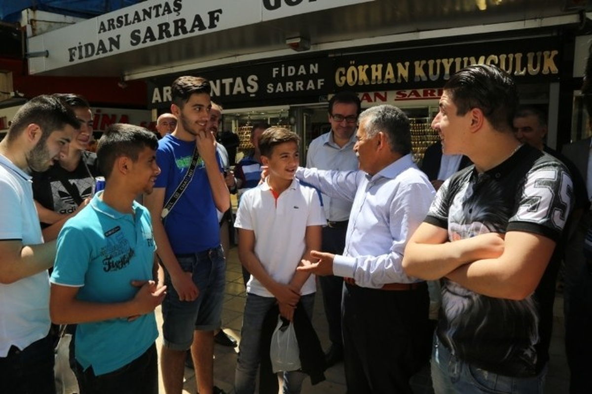 Halkın Mutluluğu Bize Güç Veriyor\'