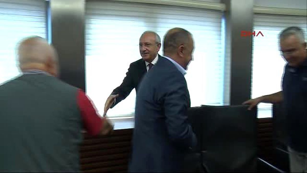 Kılıçdaroğlu, Pir Sultan Abdal Kültür Derneği Genel Başkanı Kaplan\'ı Kabul Etti