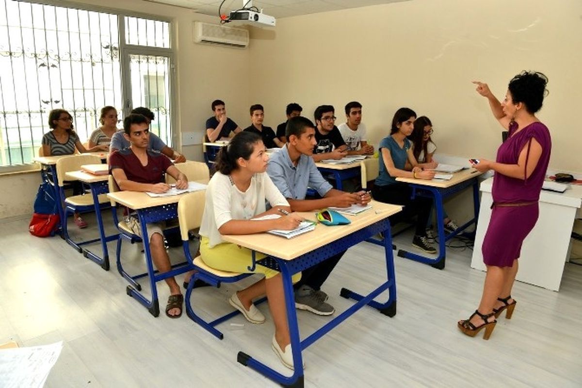 Konyaaltı Etüt Merkezi\'nde Dersler Başladı