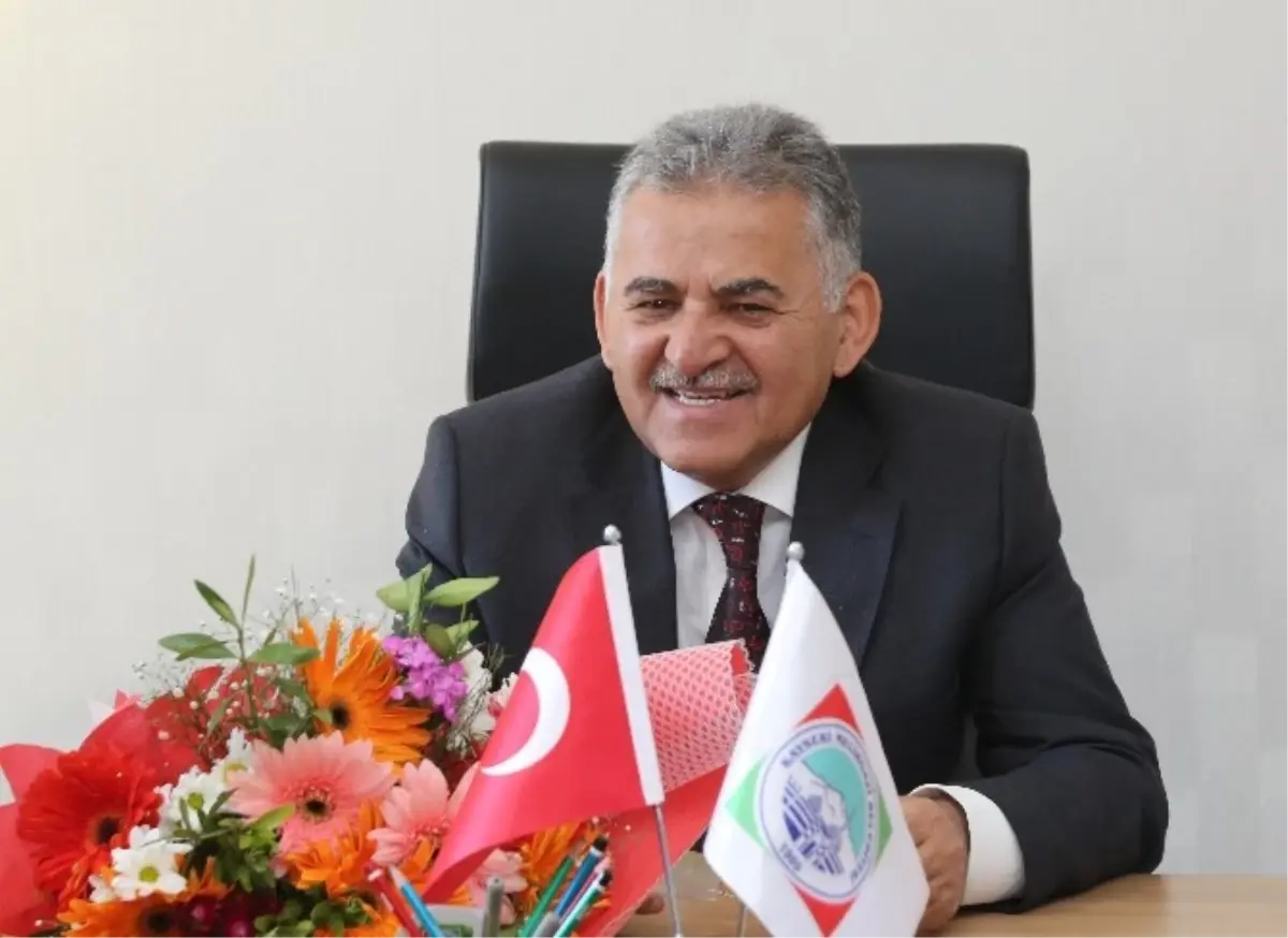 Melikgazi Belediye Başkanı Memduh Büyükkılıç;