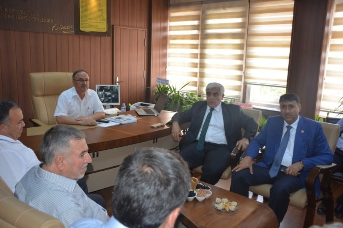 Milletvekili Dülger, İl Milli Eğitim Müdürü Alagöz\'ü Ziyaret Etti