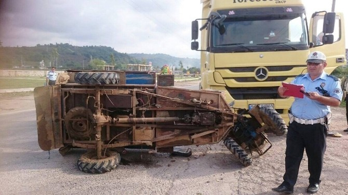 Patpat ile Tır Çarpıştı: 1 Yaralı