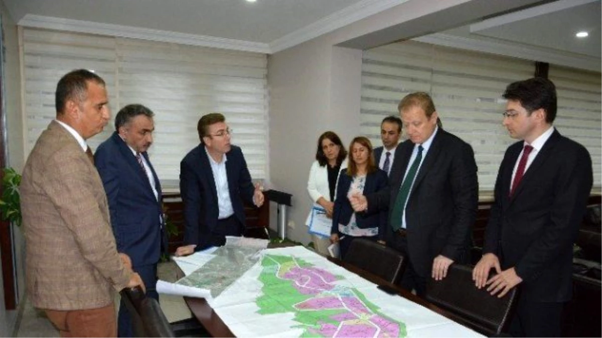 Trabzon Valisi Yavuz, Organize Sanayi Bölgelerini İnceledi