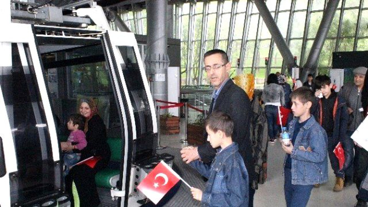 Türk Bayrağıyla Gelene Teleferik Bedava