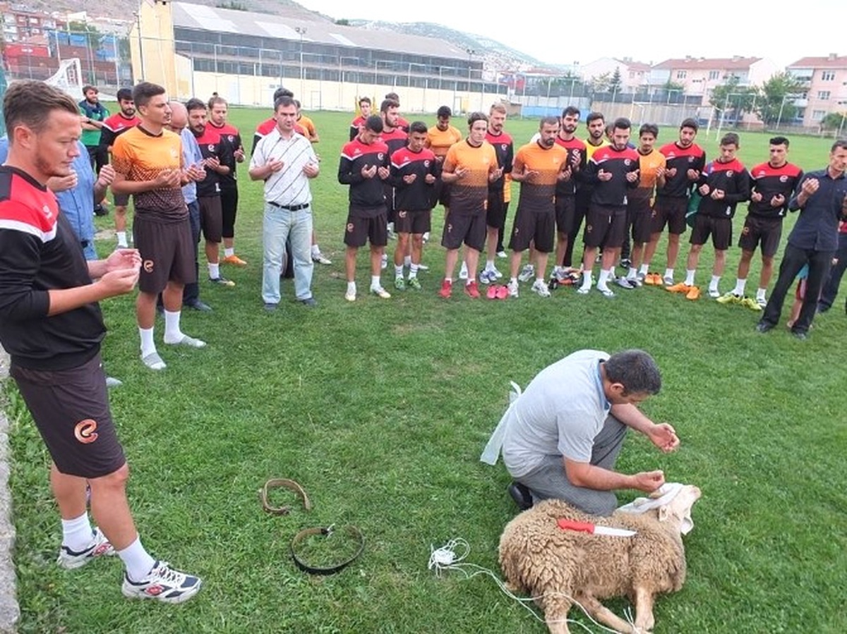 Vitraspor Kurban Keserek 2016-2017 Futbol Sezonunu Açtı