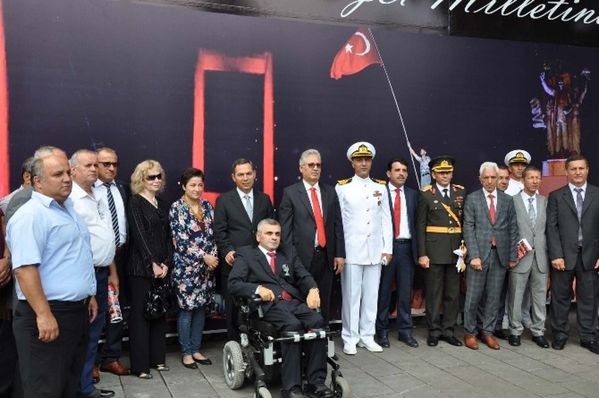 15 Temmuz Demokrasi ve Şehitler" Konulu Fotoğraf Sergisi Açıldı