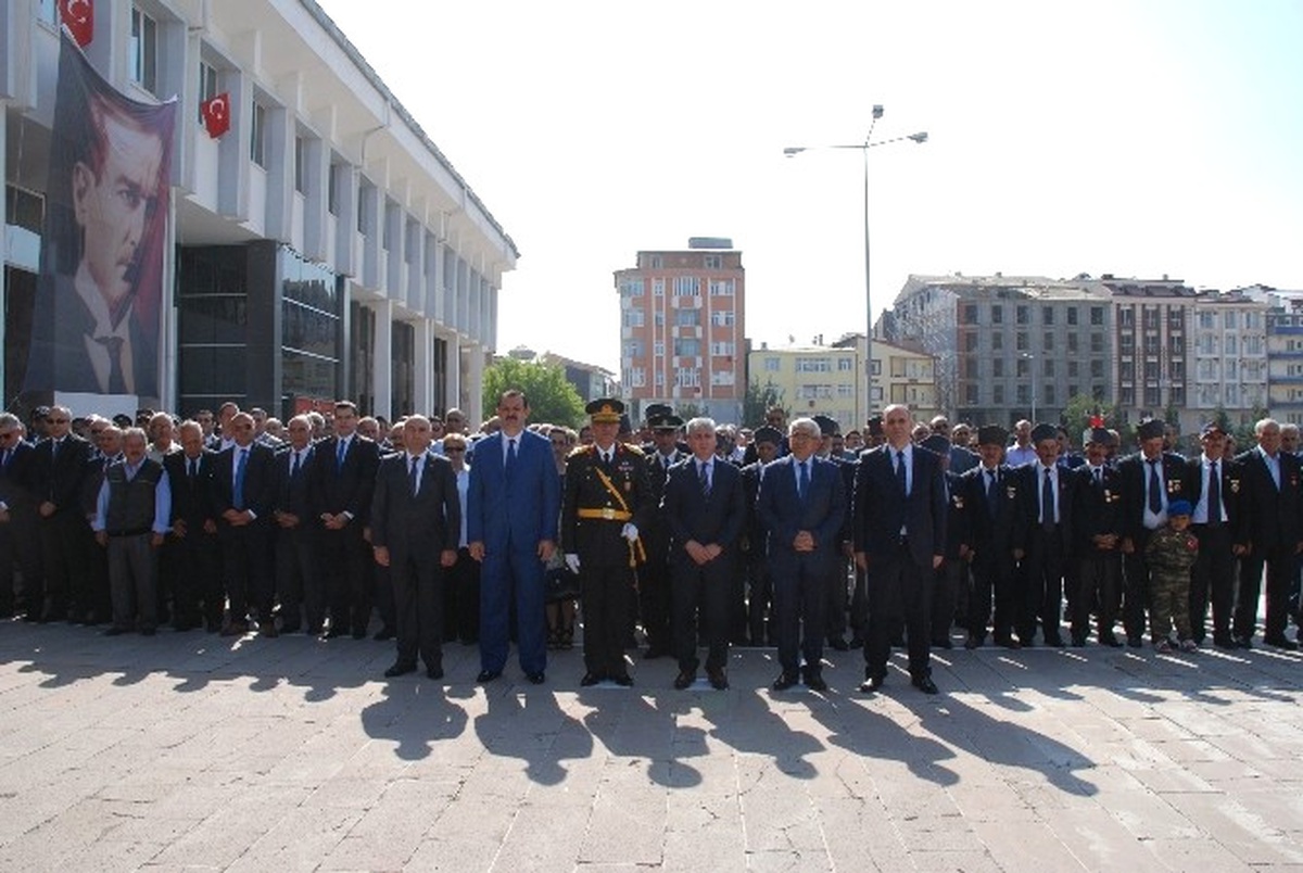 30 Ağustos Zafer Bayramı Düzenlenen Törenle Kutlandı