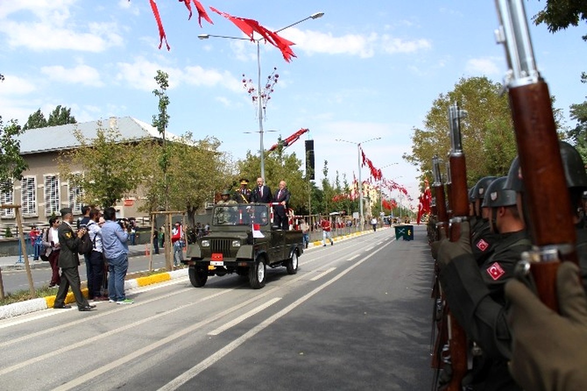 30 Ağustos Zafer Bayramı Erzurum\'da Kutlandı