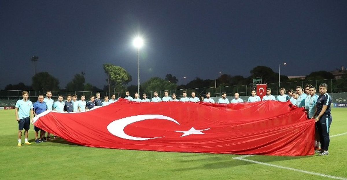 A Milli Takım, Zafer Bayramı\'nı Kutladı