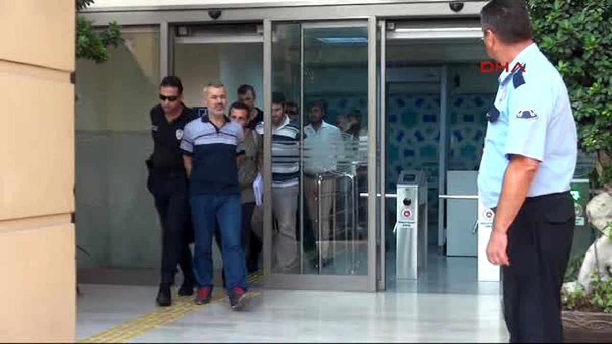 Adana\'da Fetö\'den 16 Polis Tutuklandı