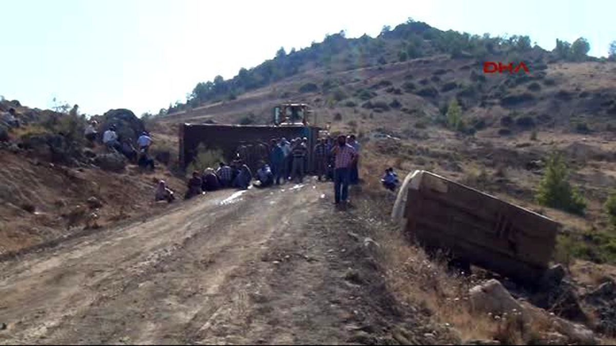 Adıyaman - Devrilen Kamyonun Altında Kalarak Öldü