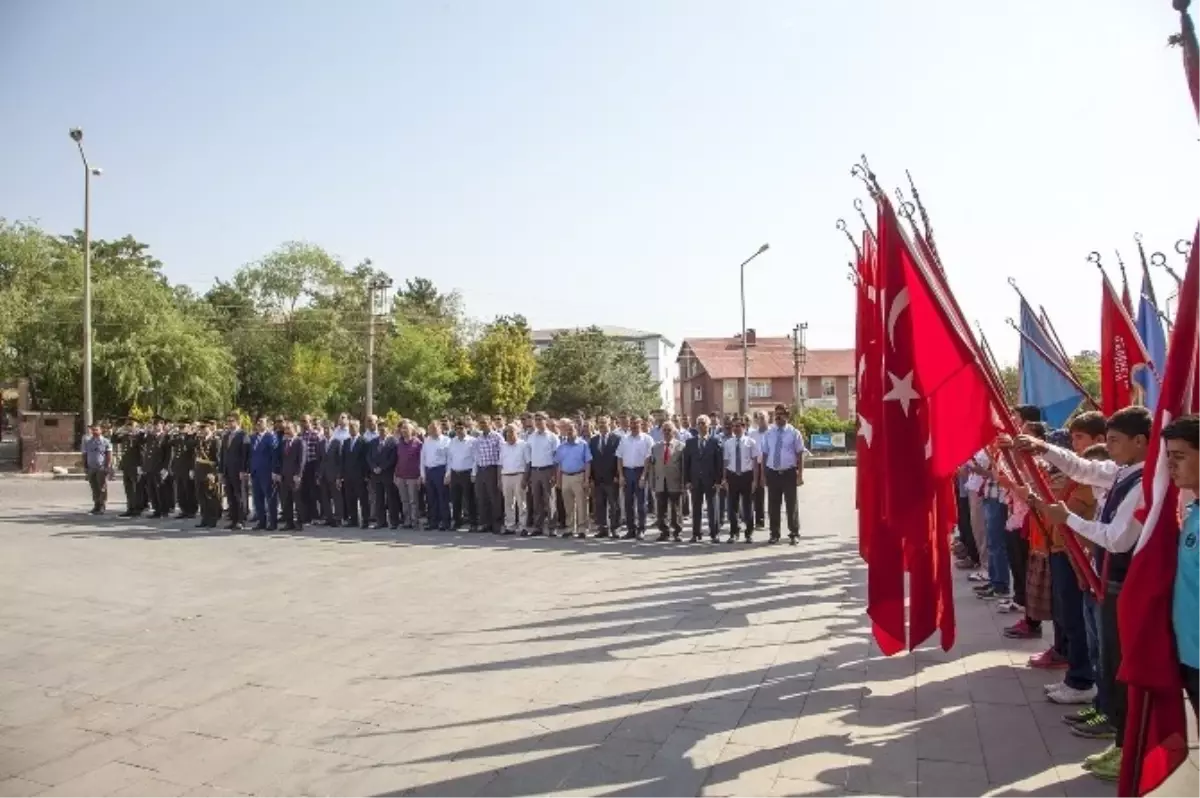 Ahlat'ta 30 Ağustos Zafer Bayramı