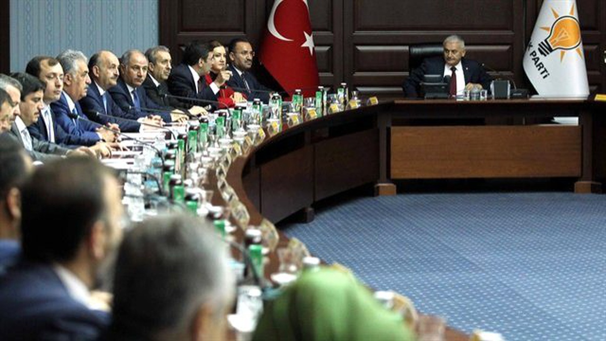Başbakan Yıldırım, Eski ve Yeni Bakanlarla Buluşacak