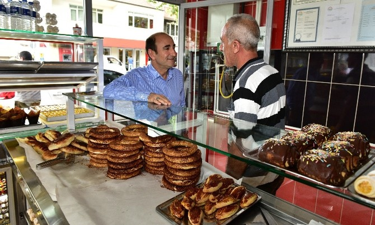 Başkan Edebali Esnafın Yanında