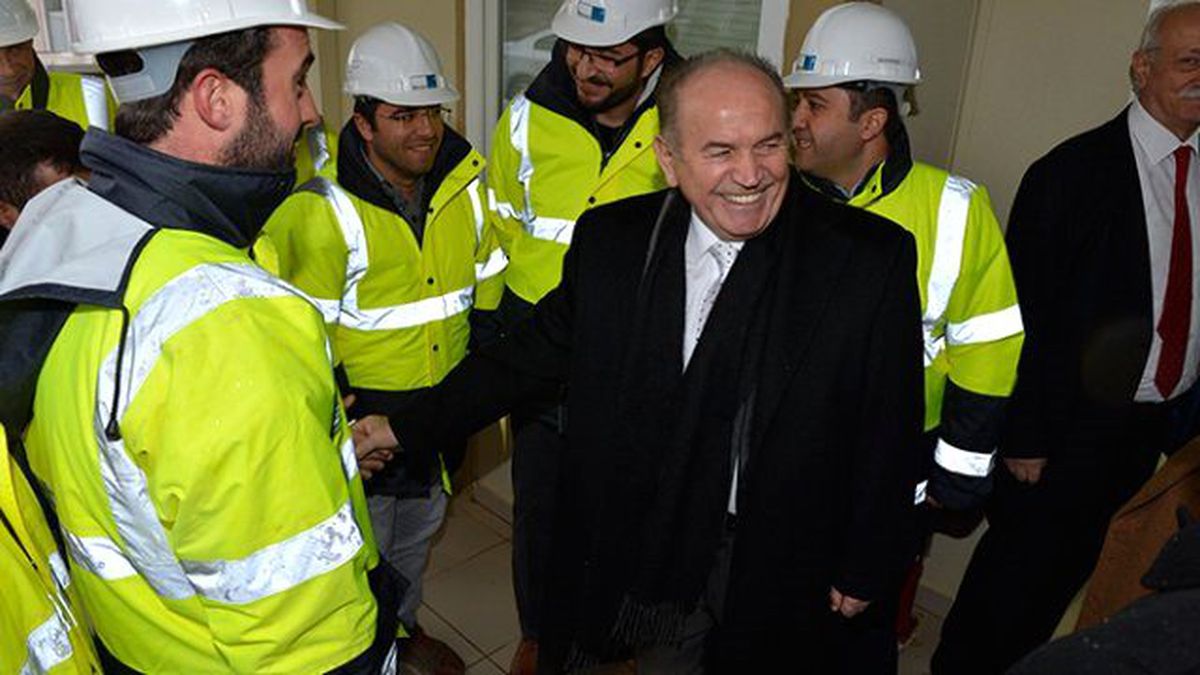 Başkan Topbaş, Florya Camii ve Yurt Binasında İncelemelerde Bulundu