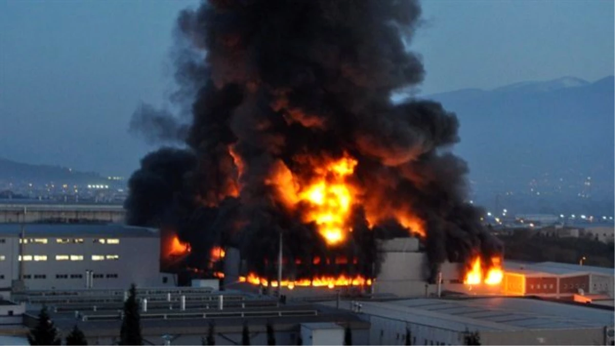 Bursa\'da Fabrika Yangını