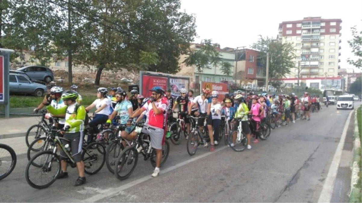 Bursalı Bisikletçilerden Zafer Bayramı Turu