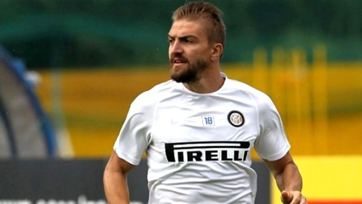 Beşiktaş, Caner Erkin\'i Kap\'a Bildirdi